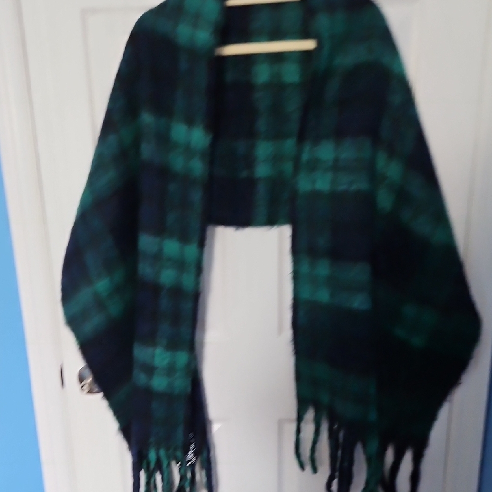 Nwt Green and Blue  Plaid Shawl